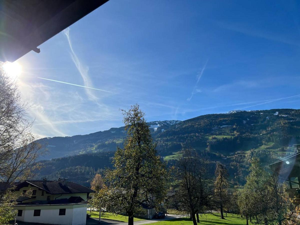 Ferienwohnung Platzhirsch Panorama View Balkon, Gartensauna, Garten, Grillplatz ستام المظهر الخارجي الصورة