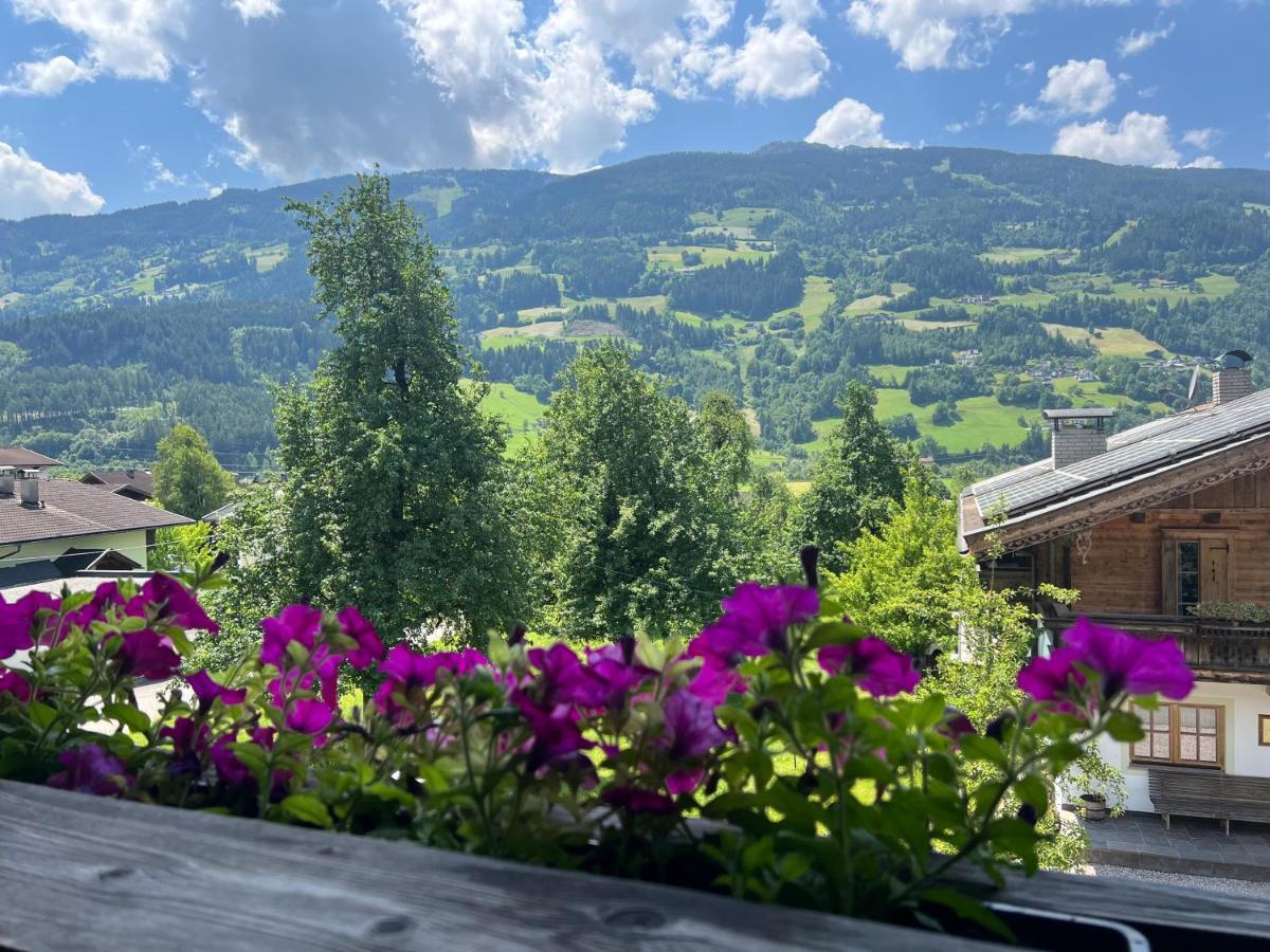 Ferienwohnung Platzhirsch Panorama View Balkon, Gartensauna, Garten, Grillplatz ستام المظهر الخارجي الصورة